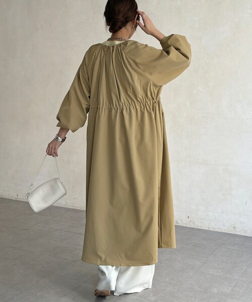 DouDou(ドゥドゥ)の「【WEB限定】バルーンスリーブドロストコート(その他アウター・レディース・チャコールグレー/ベージュ・FREE)」の16枚目の写真