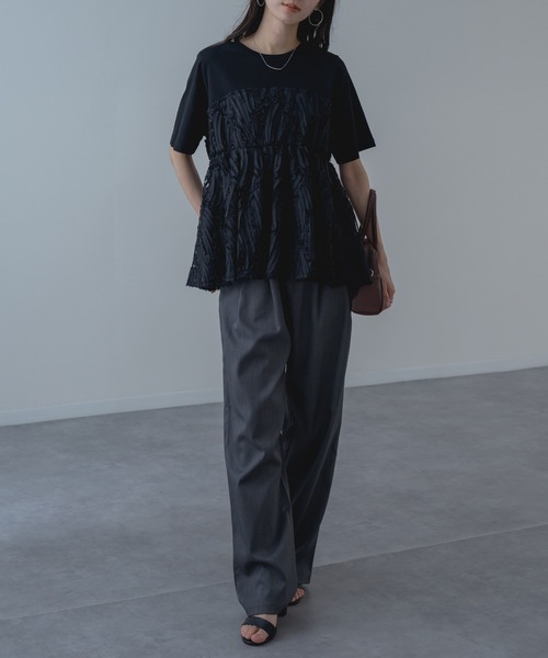 refinedworks（リファインドワークス）の「【refinedworks】異素材 ドッキング ペプラム シルエット プルオーバー！（Tシャツ/カットソー・レディース・オフホワイト/ブラック・FREE）」の8枚目の写真