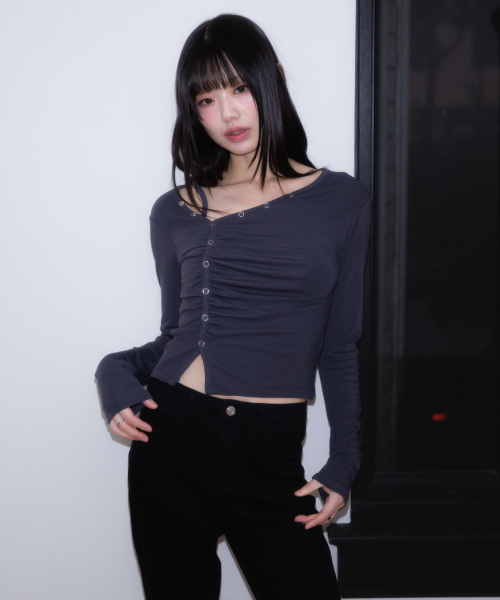 ROSEFRANTZ（ロゼフランツ）の「Unbalanced Shirring Long Sleeve [Charcoal]（Tシャツ/カットソー・レディース・チャコールグレー・OS）」の7枚目の写真