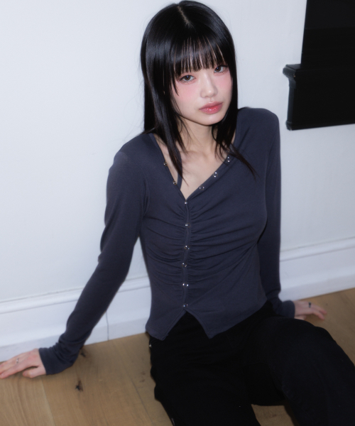 ROSEFRANTZ（ロゼフランツ）の「Unbalanced Shirring Long Sleeve [Charcoal]（Tシャツ/カットソー・レディース・チャコールグレー・OS）」の12枚目の写真
