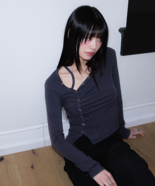 ROSEFRANTZ（ロゼフランツ）の「Unbalanced Shirring Long Sleeve [Charcoal]（Tシャツ/カットソー・レディース・チャコールグレー・OS）」の13枚目の写真