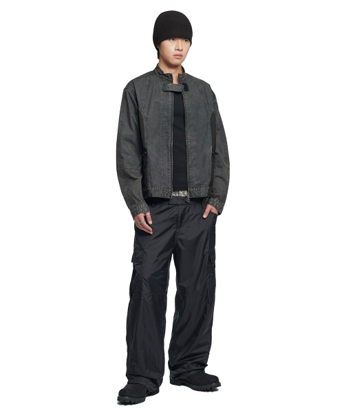 NOMANUAL(NOMANUAL)の「OVERDYED TWO-TONE JACKET - BLACK(デニムジャケット・レディース・その他・LARGE/SMALL/MEDIUM)」の2枚目の写真