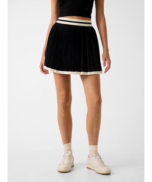 Guess（ゲス）の「GABRY Pleated Skirt Sweater スカート（スカート・レディース・ライトベージュ/ブラック・X-SMALL/SMALL/MEDIUM）」の2枚目の写真