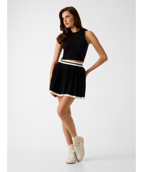 Guess（ゲス）の「GABRY Pleated Skirt Sweater スカート（スカート・レディース・ライトベージュ/ブラック・X-SMALL/SMALL/MEDIUM）」の5枚目の写真