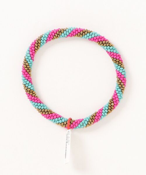 チャイハネ（チャイハネ）の「【チャイハネ】リリアビーズバングル（バングル/リストバンド・レディース・ライトピンク/ライトブルー/ブラック×ホワイト/ブラック×グリーン/ブルー系その他/ミント/レッド系その他/ブロンズ/ターコイズブルー/オレンジ系その他/ブラック系その他/ピンク系その他・FREE）」の6枚目の写真