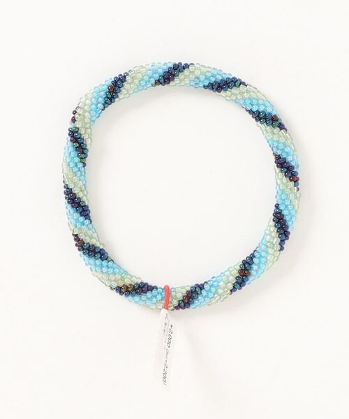 チャイハネ（チャイハネ）の「【チャイハネ】リリアビーズバングル（バングル/リストバンド・レディース・ライトピンク/ライトブルー/ブラック×ホワイト/ブラック×グリーン/ブルー系その他/ミント/レッド系その他/ブロンズ/ターコイズブルー/オレンジ系その他/ブラック系その他/ピンク系その他・FREE）」の4枚目の写真