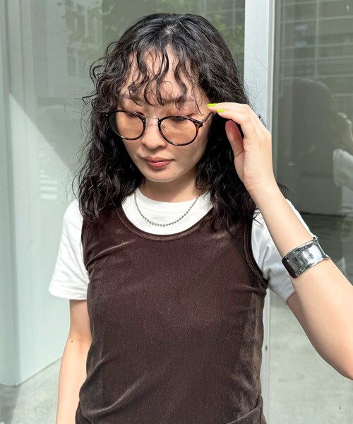 fredy emue（フレディエミュ）の「調光レンズメタルテンプルセルメガネ（メガネ・レディース・ブラウン系その他/ブラック・FREE）」の3枚目の写真