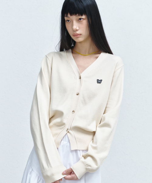 NICK&NICOLE(ニックアンドニコール)の「BUTTERFLY PATCH V-NECK CARDIGAN_LIGHT BEIGE(カーディガン/ボレロ・レディース・その他・FREE)」の1枚目の写真