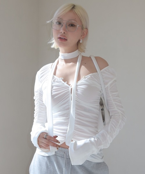 JOSE MOON(ジョゼムーン)の「SPLIT GATHERS CHOKER TOPS/スプリットギャザーチョーカートップス(Tシャツ/カットソー・レディース・ブラック/ホワイト・FREE)」の9枚目の写真