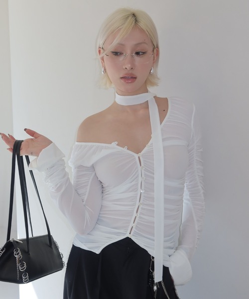 JOSE MOON(ジョゼムーン)の「SPLIT GATHERS CHOKER TOPS/スプリットギャザーチョーカートップス(Tシャツ/カットソー・レディース・ブラック/ホワイト・FREE)」の3枚目の写真