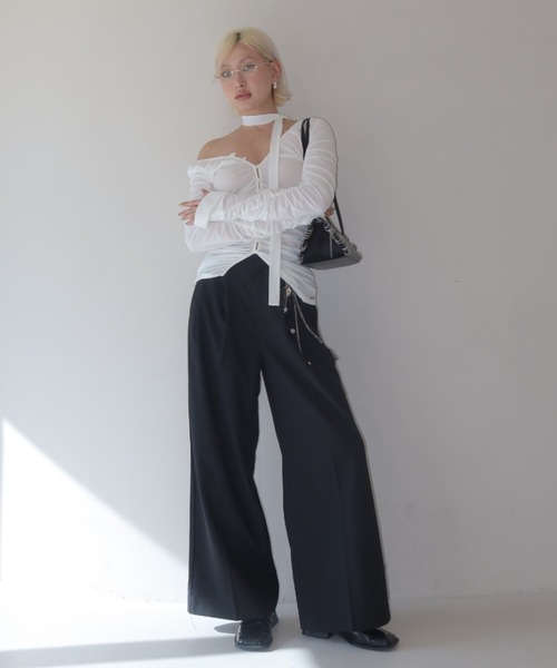 JOSE MOON(ジョゼムーン)の「SPLIT GATHERS CHOKER TOPS/スプリットギャザーチョーカートップス(Tシャツ/カットソー・レディース・ブラック/ホワイト・FREE)」の7枚目の写真