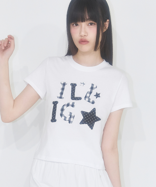 ILLIGO(イリゴ)の「チェックアプリケルーズクロップTシャツホワイト(Tシャツ/カットソー・レディース・ホワイト・OS)」の2枚目の写真