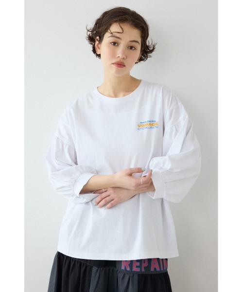 RODEO CROWNS WIDE BOWL(ロデオクラウンズワイドボウル)の「Various バルーンスリーブTシャツ(Tシャツ/カットソー・レディース・オフホワイト/ブラック/ネイビー/オレンジ・FREE)」の2枚目の写真