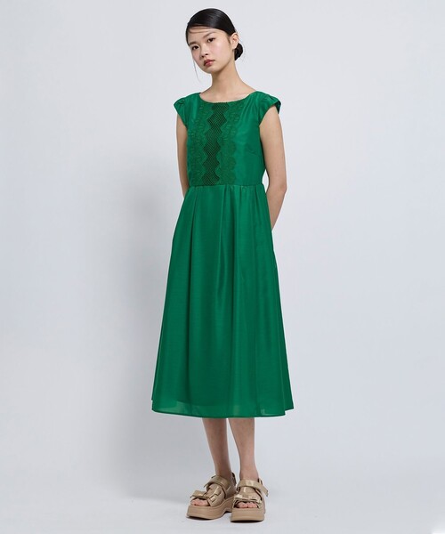 TOCCA（トッカ）の「CHANDELIER LACE ドレス（ワンピース・レディース・ライトグリーン系/ブラック系・0/2/4/6）」の8枚目の写真