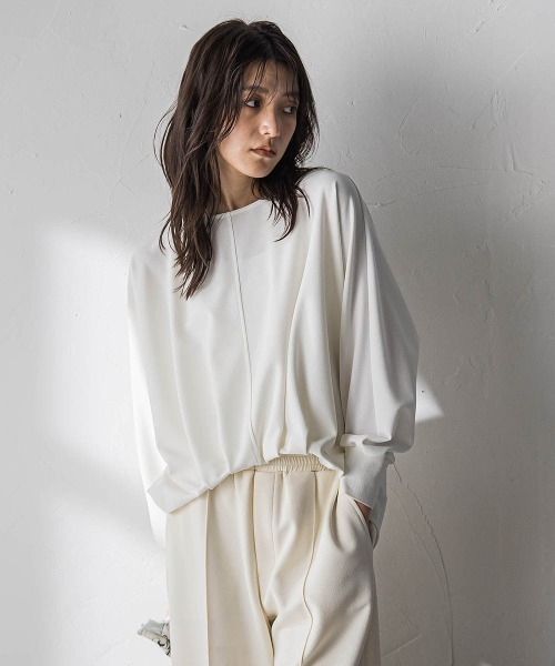 MAYSON GREY（メイソングレイ）の「“ 叶える ” タックヘムドルマンショートプルオーバー（Tシャツ/カットソー・レディース・ブルー/ネイビー/ホワイト・M）」の2枚目の写真