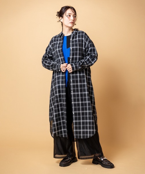 OSMOSIS(オズモーシス)の「2WAYチェックロングシャツブラウス(シャツ/ブラウス・レディース・ブラウン/ダークブラウン/ブラック・ONE SIZE)」の4枚目の写真