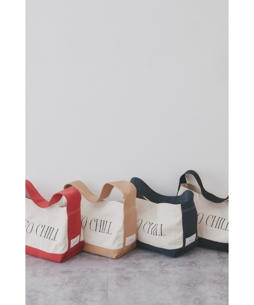 Muel Chic（ミュエルシック）の「Neo Chill tote bag  ネオチルトートバッグ（トートバッグ・レディース・ベージュ/ネイビー/ブラック/レッド・ONE SIZE）」の5枚目の写真