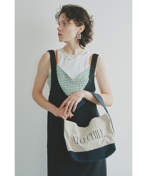 Muel Chic（ミュエルシック）の「Neo Chill tote bag  ネオチルトートバッグ（トートバッグ・レディース・ベージュ/ネイビー/ブラック/レッド・ONE SIZE）」の16枚目の写真