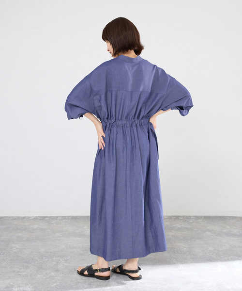 IENA（イエナ）の「2WAY シャンブレー ワークワンピース（ワンピース・レディース・ブラック系その他/ネイビー・38/36）」の12枚目の写真