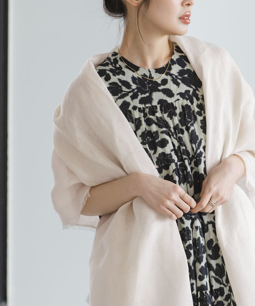 THROW(スロー)の「《NOBLE別注カラー・》THROW/スロー Light Linen Color Stole(ストール/ショール・レディース・ブラウン/ホワイト系その他/ベージュ・FREE)」の22枚目の写真