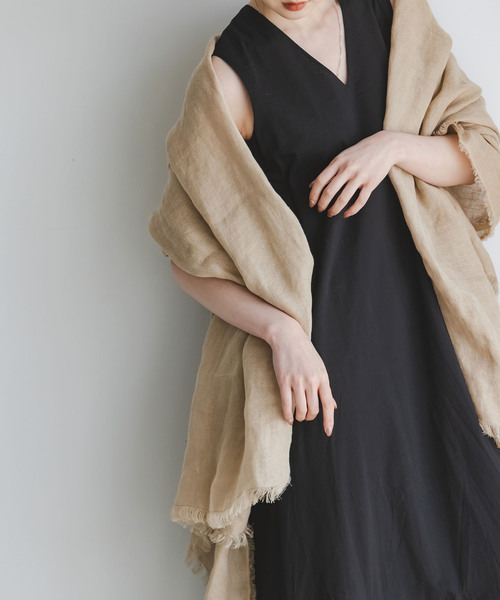 THROW(スロー)の「《NOBLE別注カラー・》THROW/スロー Light Linen Color Stole(ストール/ショール・レディース・ブラウン/ホワイト系その他/ベージュ・FREE)」の17枚目の写真