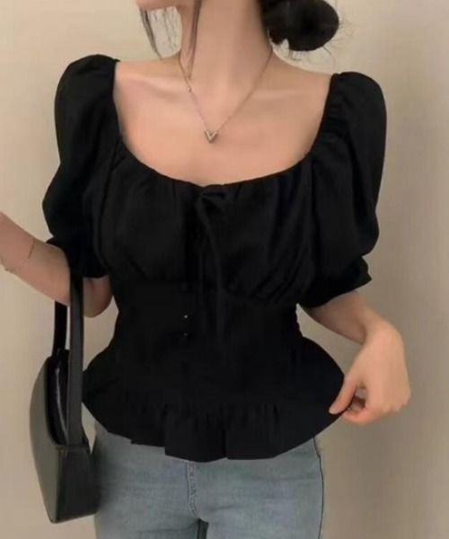 semplice(センプリチェ)の「バブルスリーブ ペプラム ブラウス(Tシャツ/カットソー・レディース・ブルー/ホワイト/ブラック・F)」の2枚目の写真