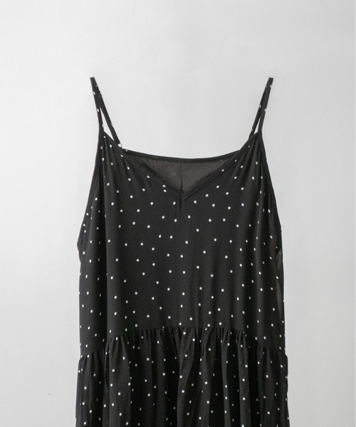 on:nue（オンニュ）の「【on:nue】クリンクルドット ティアードキャミワンピース/2026 SS COLLECTION（ワンピース・レディース・ブラック/アイボリー/レッド・FREE）」の9枚目の写真