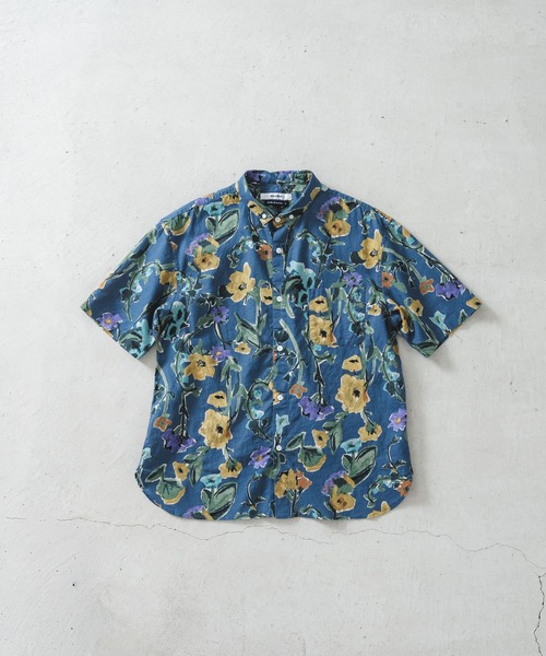 quadro（クオドロ）の「綿麻シーチング花柄pt BD半袖シャツ（シャツ/ブラウス・メンズ・ネイビー・MEDIUM/LARGE）」の2枚目の写真