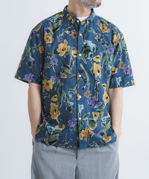 quadro（クオドロ）の「綿麻シーチング花柄pt BD半袖シャツ（シャツ/ブラウス・メンズ・ネイビー・MEDIUM/LARGE）」の11枚目の写真