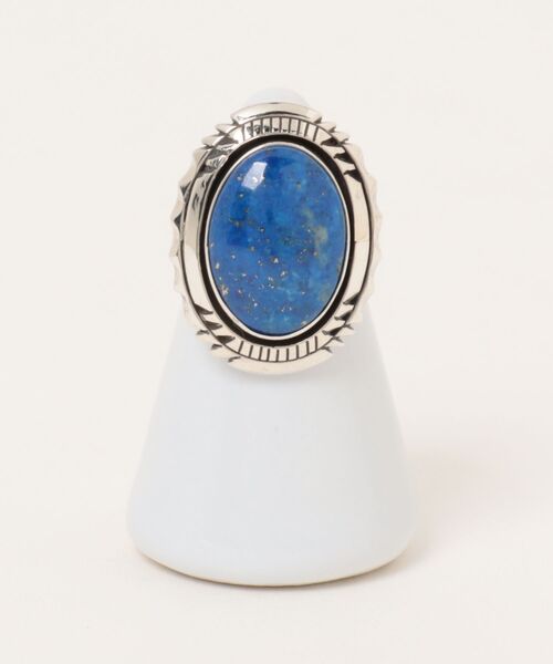 Indian Jewelry(インディアンジュエリー)の「THEATER シアター ネイティブデザインオーバルストーンダブルラインズシルバーリング Made in USA(リング・レディース・シルバー・#11)」の1枚目の写真