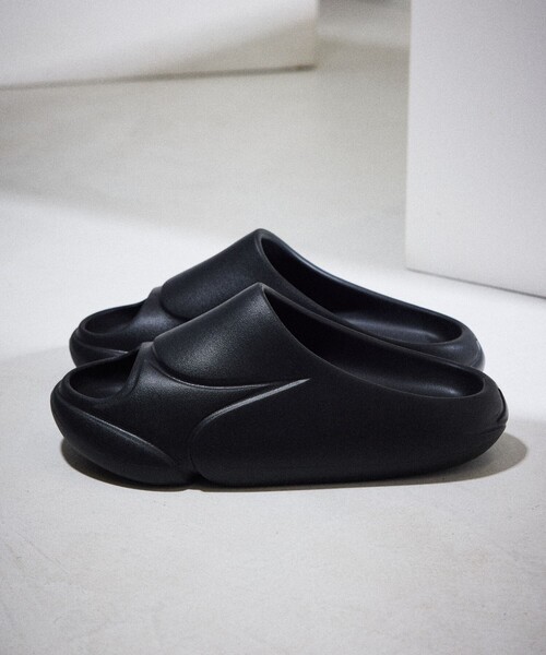 FREAK'S STORE(フリークスストア)の「1807/イチハチゼロナナ 限定展開 STAR SLIPPERS/スライドサンダル(サンダル・メンズ・ホワイト/ピンク/ブラウン/オレンジ/ブラック・26/25/24/23/29/27.5)」の7枚目の写真