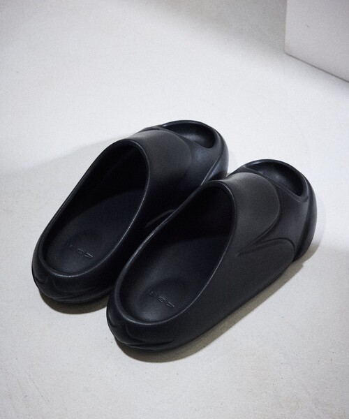 FREAK'S STORE(フリークスストア)の「1807/イチハチゼロナナ 限定展開 STAR SLIPPERS/スライドサンダル(サンダル・メンズ・ホワイト/ピンク/ブラウン/オレンジ/ブラック・26/25/24/23/29/27.5)」の8枚目の写真