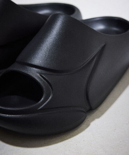 FREAK'S STORE(フリークスストア)の「1807/イチハチゼロナナ 限定展開 STAR SLIPPERS/スライドサンダル(サンダル・メンズ・ホワイト/ピンク/ブラウン/オレンジ/ブラック・26/25/24/23/29/27.5)」の10枚目の写真
