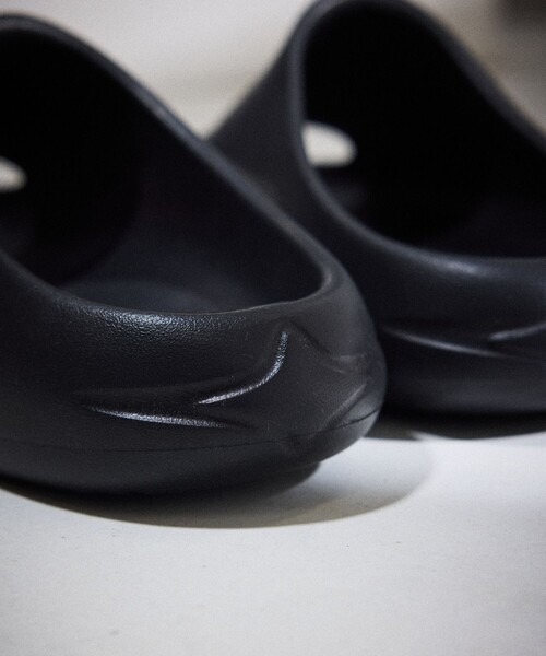 FREAK'S STORE(フリークスストア)の「1807/イチハチゼロナナ 限定展開 STAR SLIPPERS/スライドサンダル(サンダル・メンズ・ホワイト/ピンク/ブラウン/オレンジ/ブラック・26/25/24/23/29/27.5)」の12枚目の写真