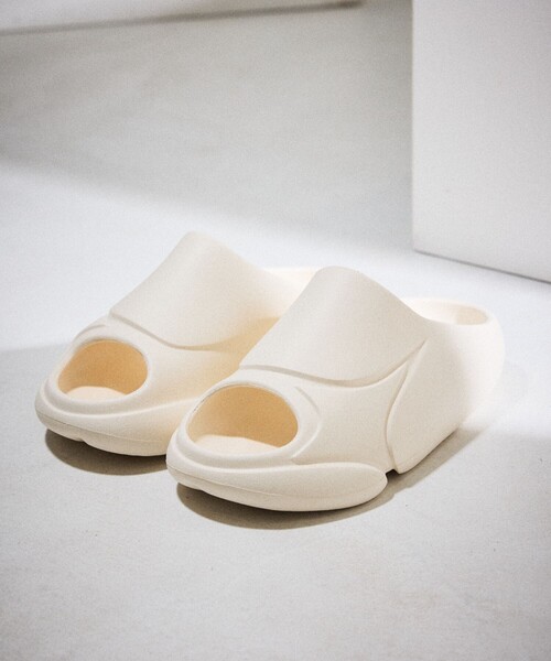 FREAK'S STORE(フリークスストア)の「1807/イチハチゼロナナ 限定展開 STAR SLIPPERS/スライドサンダル(サンダル・メンズ・ホワイト/ピンク/ブラウン/オレンジ/ブラック・26/25/24/23/29/27.5)」の15枚目の写真