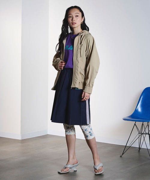 FILA(フィラ)の「(FILAⅹROSEBUD)FILA ROSE T-SHIRTS(Tシャツ/カットソー・レディース・ホワイト/パープル・S/L)」の3枚目の写真