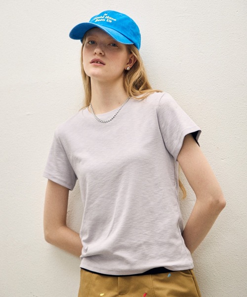 uchi.(ウチ)の「バックシーム デザイン やわらかい綿レーヨン素材 半袖Tシャツ(Tシャツ/カットソー・レディース・イエロー/ブラック/サックスブルー/ホワイト/グレー/パープル・FREE)」の6枚目の写真