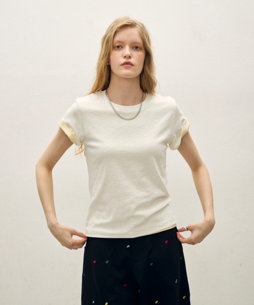 uchi.(ウチ)の「バックシーム デザイン やわらかい綿レーヨン素材 半袖Tシャツ(Tシャツ/カットソー・レディース・イエロー/ブラック/サックスブルー/ホワイト/グレー/パープル・FREE)」の2枚目の写真