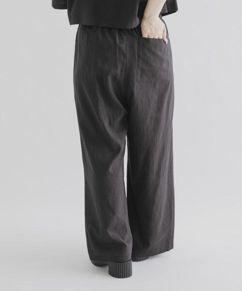 THE GOODLAND MARKET（ザグッドランドマーケット）の「『別注』MIDIUMISOLID×THE GOODLAND MARKET　LINEN easy pants（その他パンツ・レディース・ホワイト/ブラック・FREE）」の8枚目の写真