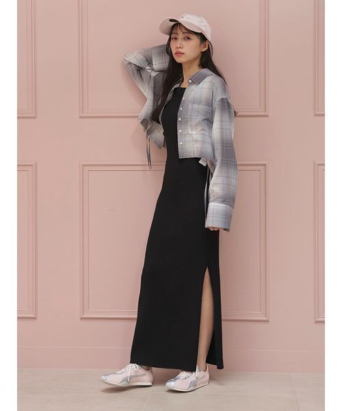 SNIDEL(スナイデル)の「クロップドシャツ(シャツ/ブラウス・レディース・チェック/ホワイト/ピンク・F)」の6枚目の写真