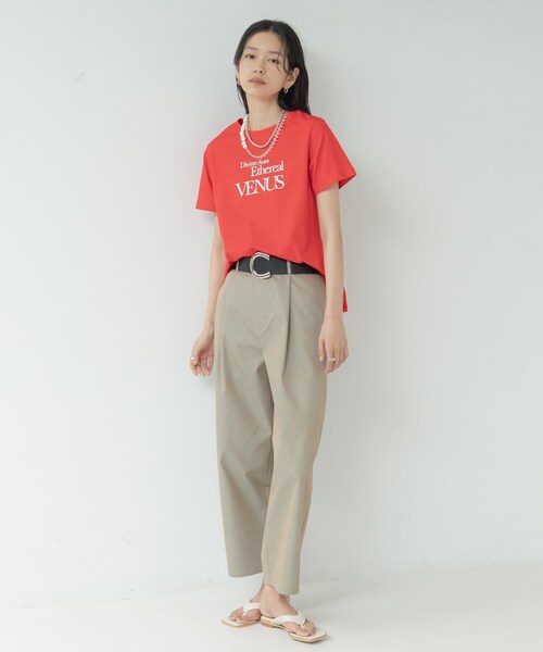 GALLEST（ギャレスト）の「タイポグラフィTシャツ【接触冷感】（Tシャツ/カットソー・レディース・ベージュ/ホワイト/レッド系1/ホワイト系5・38）」の9枚目の写真