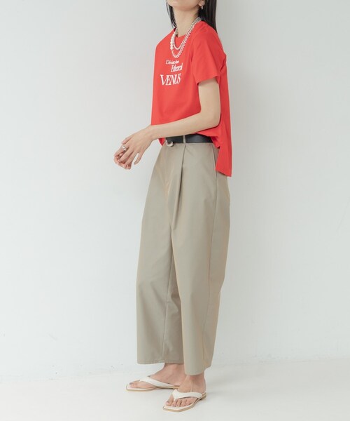 GALLEST（ギャレスト）の「タイポグラフィTシャツ【接触冷感】（Tシャツ/カットソー・レディース・ベージュ/ホワイト/レッド系1/ホワイト系5・38）」の10枚目の写真