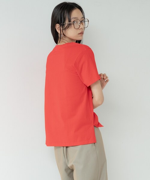 GALLEST（ギャレスト）の「タイポグラフィTシャツ【接触冷感】（Tシャツ/カットソー・レディース・ベージュ/ホワイト/レッド系1/ホワイト系5・38）」の12枚目の写真