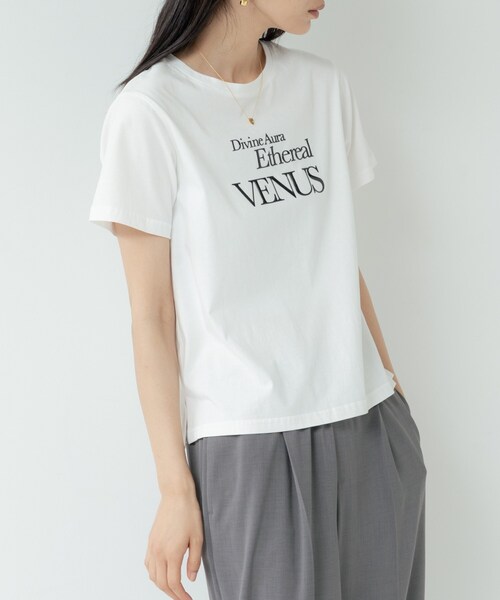 GALLEST（ギャレスト）の「タイポグラフィTシャツ【接触冷感】（Tシャツ/カットソー・レディース・ベージュ/ホワイト/レッド系1/ホワイト系5・38）」の15枚目の写真