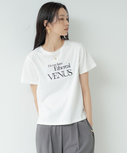 GALLEST（ギャレスト）の「タイポグラフィTシャツ【接触冷感】（Tシャツ/カットソー・レディース・ベージュ/ホワイト/レッド系1/ホワイト系5・38）」の16枚目の写真
