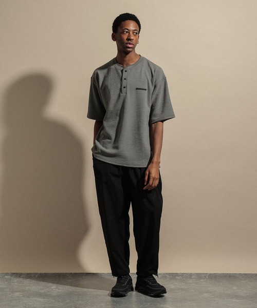 NUMERALS（ヌメラルズ）の「[NUMERALS]BELTRIP DRAWSTRING PANT（その他パンツ・メンズ・オリーブ/ブラック・MEDIUM/LARGE）」の5枚目の写真