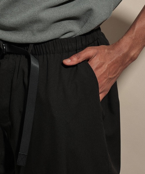 NUMERALS（ヌメラルズ）の「[NUMERALS]BELTRIP DRAWSTRING PANT（その他パンツ・メンズ・オリーブ/ブラック・MEDIUM/LARGE）」の22枚目の写真