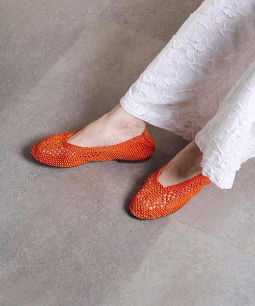 ROSE BUD(ローズバッド)の「【ROSE BUD別注】(Bertuchi x GENE HEAVENS) MESH FLAT SHOES(パンプス・レディース・ブラック/オレンジ/ブルー・38/36/37)」の11枚目の写真
