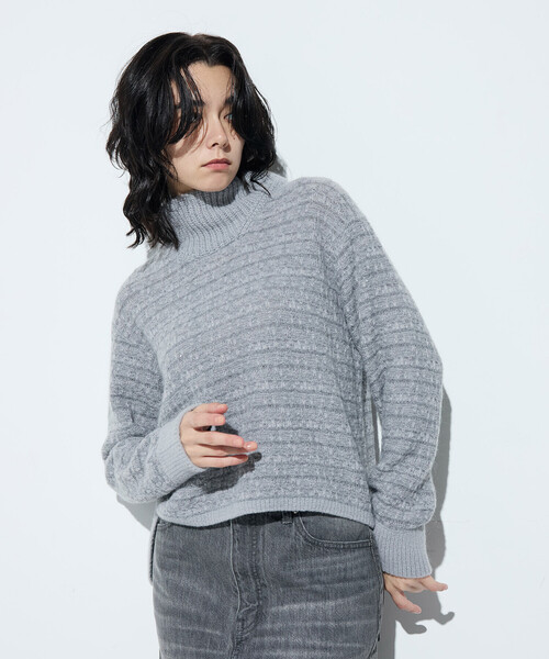 Gabardine K.T(ギャバジンケーティー)の「〔 +サイズ 〕 モヘヤブレンドヤーンセーター(ニット/セーター・レディース・オフホワイト・15号)」の12枚目の写真