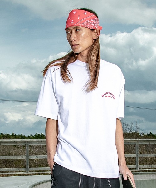 Quiksilver(クイックシルバー)の「<QUIKSILVER X DOGTOWN> メンズ DTQS PG LETTER PRINT ST 半袖コットンTシャツ バックロゴ【2026年夏モデル】(Tシャツ/カットソー・メンズ・ホワイト/ブラック・X-LARGE/MEDIUM/LARGE)」の6枚目の写真
